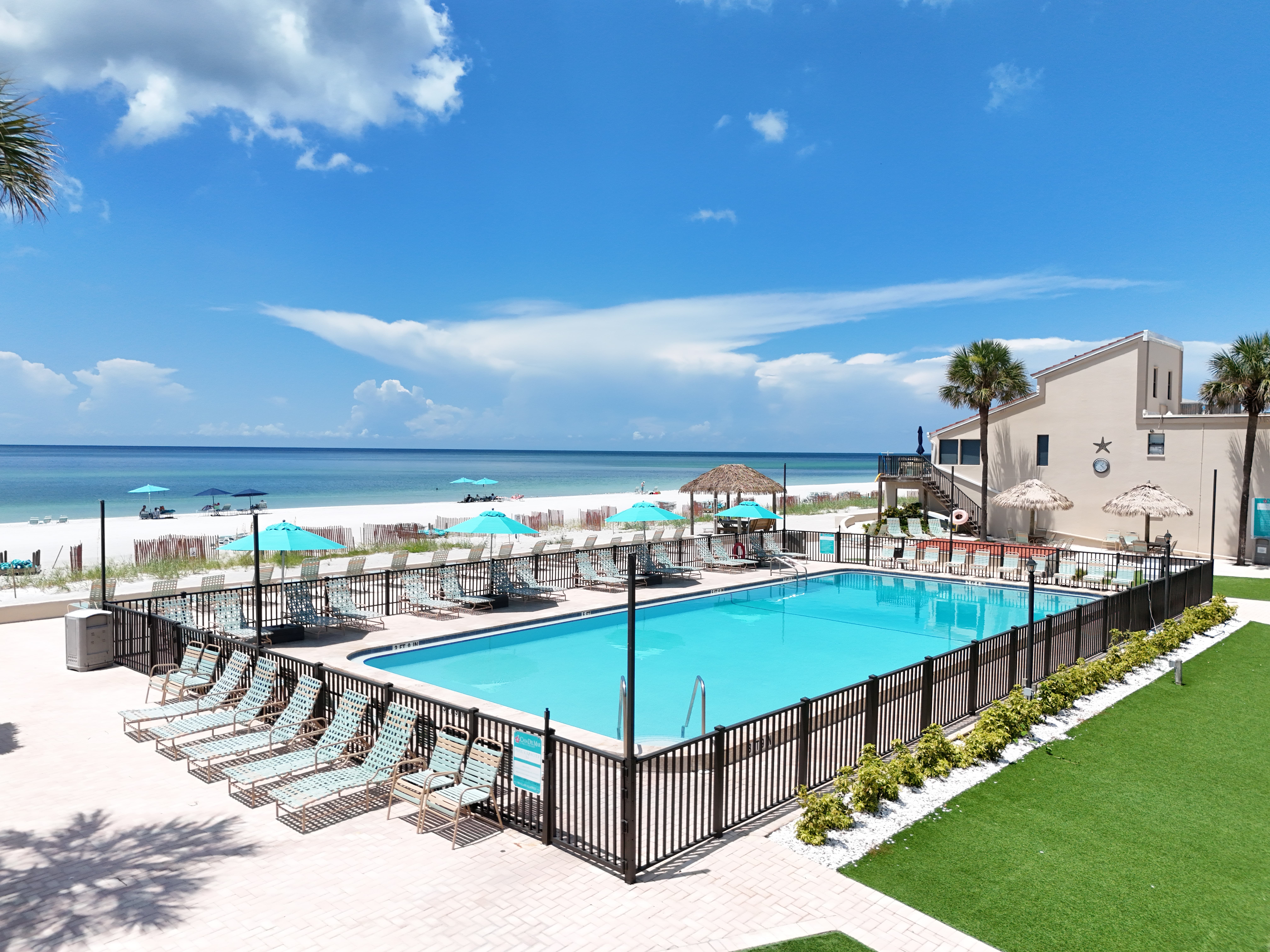 Casa Del Mar pool beside the beach on Longboat Key